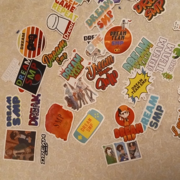 SMP Dream Team over 40 Stickers - Picture 1 of 4